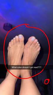 Teala Dunn feet photo thumbnail