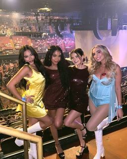 Teala Dunn feet photo thumbnail