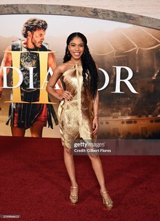 Teala Dunn feet photo thumbnail