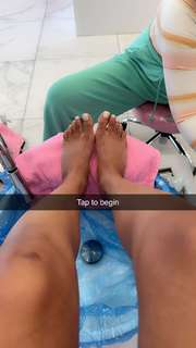 Teala Dunn feet photo thumbnail