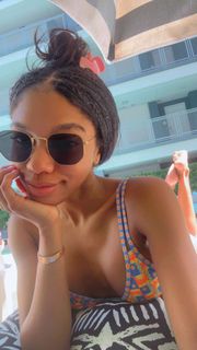 Teala Dunn feet photo thumbnail