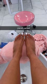 Teala Dunn feet photo thumbnail