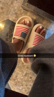 Teala Dunn feet photo thumbnail