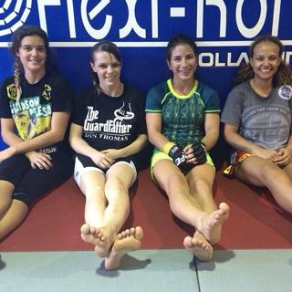 Tecia Torres feet photo 19