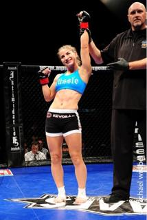 Tecia Torres feet photo 13
