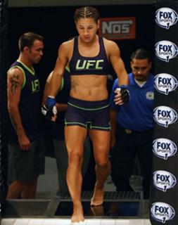 Tecia Torres feet photo 12