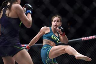 Tecia Torres feet photo 1