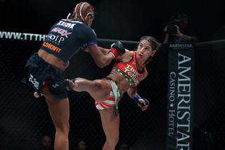 Tecia Torres feet photo 17