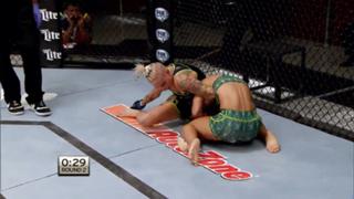 Tecia Torres feet photo 13