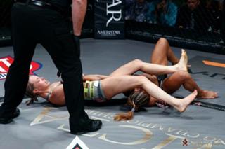 Tecia Torres feet photo 17