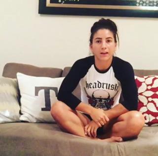 Tecia Torres feet photo 5