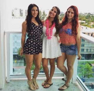 Tecia Torres feet photo 17