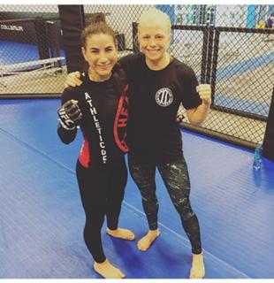 Tecia Torres feet photo 17