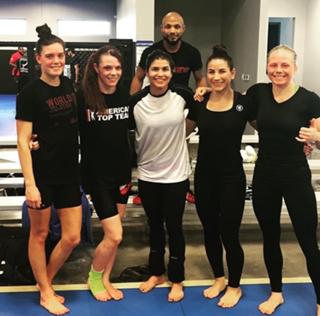 Tecia Torres feet photo 16