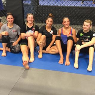 Tecia Torres feet photo 17