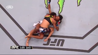Tecia Torres feet photo 10