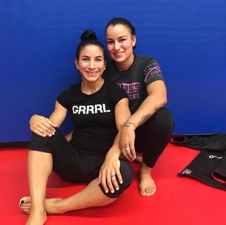 Tecia Torres feet photo 1