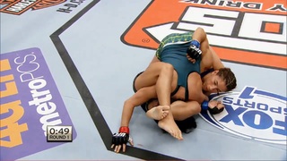 Tecia Torres feet photo 8