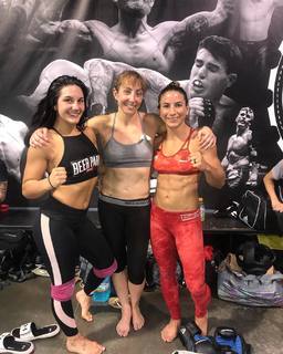 Tecia Torres feet photo 15