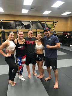 Tecia Torres feet photo 13