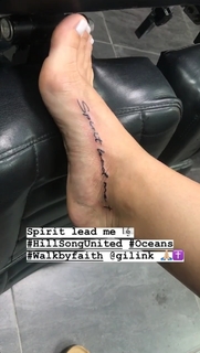 Tecia Torres feet photo 5