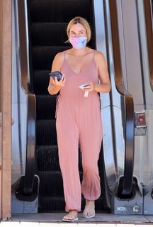 Teddi Mellencamp Arroyave feet photo 1