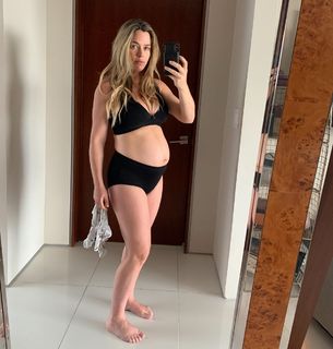 Teddi Mellencamp Arroyave feet photo 12