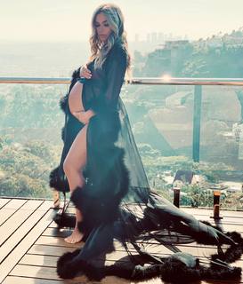 Teddi Mellencamp Arroyave feet photo 1