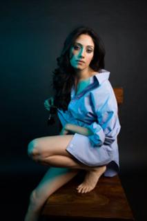 Tehmina Sunny feet photo 1