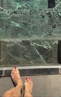 Tehmina Sunny feet photo 1