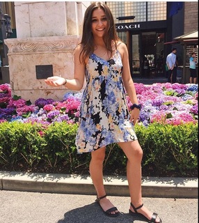 Teilor Grubbs feet photo 8