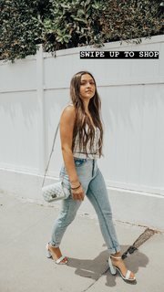 Teilor Grubbs feet photo 3