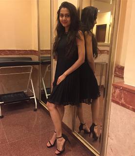 Tejasswi Prakash feet photo 2