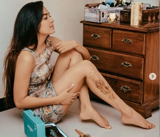 Tejasswi Prakash feet photo thumbnail