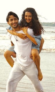 Tejasswi Prakash feet photo thumbnail