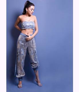 Tejasswi Prakash feet photo thumbnail