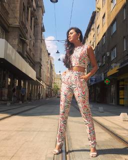 Tejasswi Prakash feet photo thumbnail