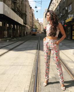 Tejasswi Prakash feet photo thumbnail