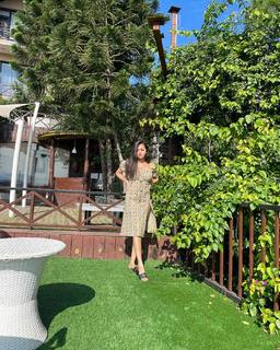 Tejasswi Prakash feet photo thumbnail