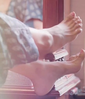 Tejasswi Prakash feet photo thumbnail