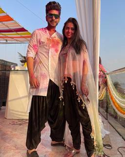Tejasswi Prakash feet photo thumbnail