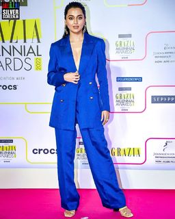 Tejasswi Prakash feet photo thumbnail