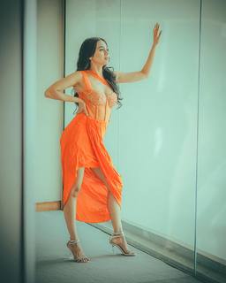 Tejasswi Prakash feet photo thumbnail