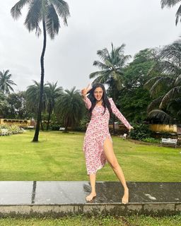 Tejasswi Prakash feet photo thumbnail