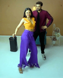 Tejasswi Prakash feet photo thumbnail