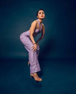 Tejasswi Prakash feet photo thumbnail