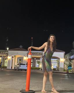 Tejasswi Prakash feet photo thumbnail
