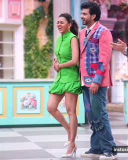 Tejasswi Prakash feet photo thumbnail