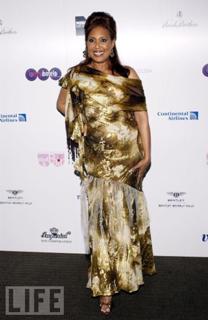 Telma Hopkins feet photo 5