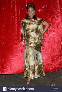 Telma Hopkins feet photo 10